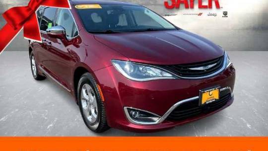 2018 Chrysler Pacifica Hybrid Limited — Minivan — 50,435 mi — Idaho Falls, ID