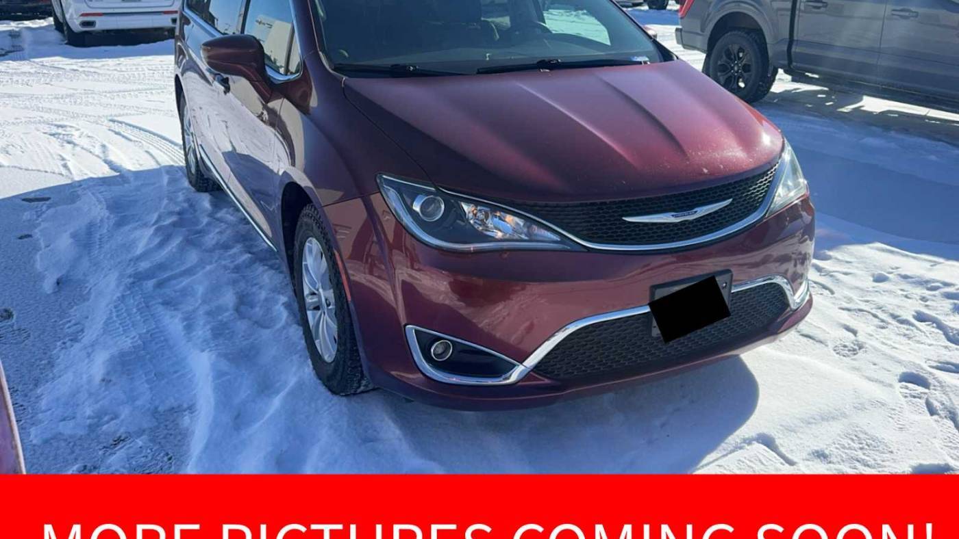 2018 Chrysler Pacifica Touring L — Minivan — 93,062 mi — Idaho Falls, ID