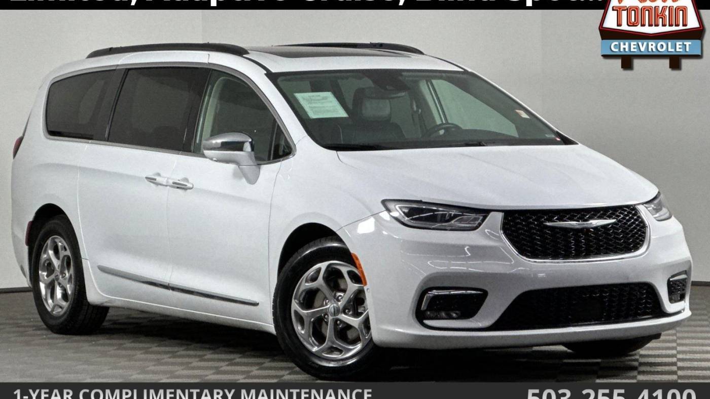 2022 Chrysler Pacifica Limited — Minivan — 82,601 mi — Portland, OR