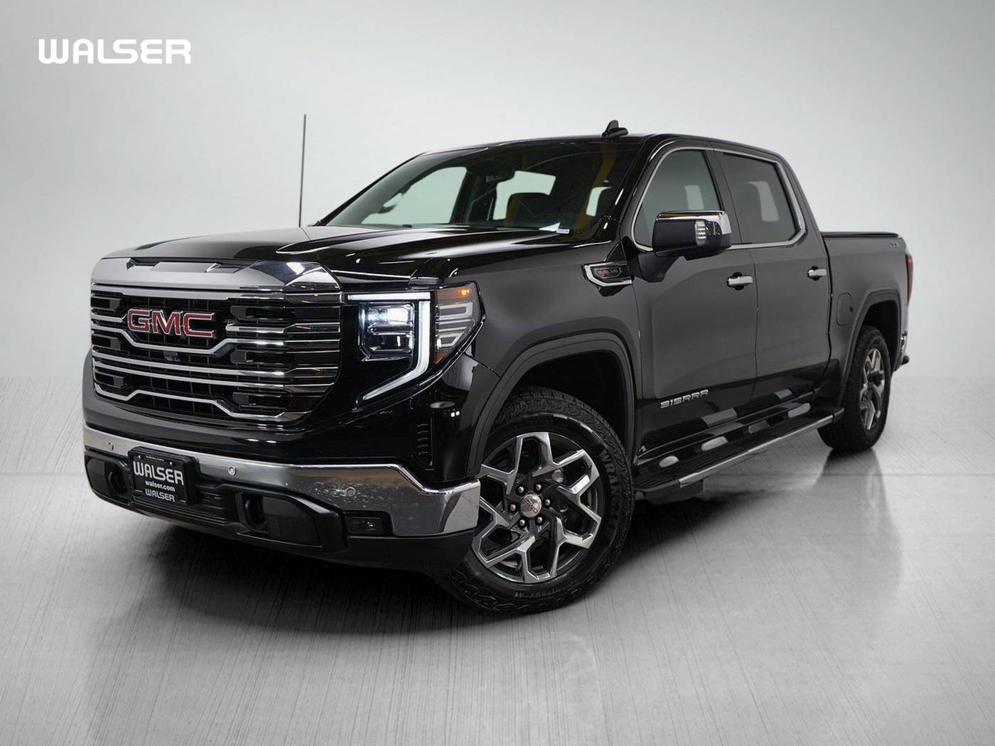 2023 GMC Sierra 1500 SLT — Pickup Truck — 57,849 mi — Roseville, MN