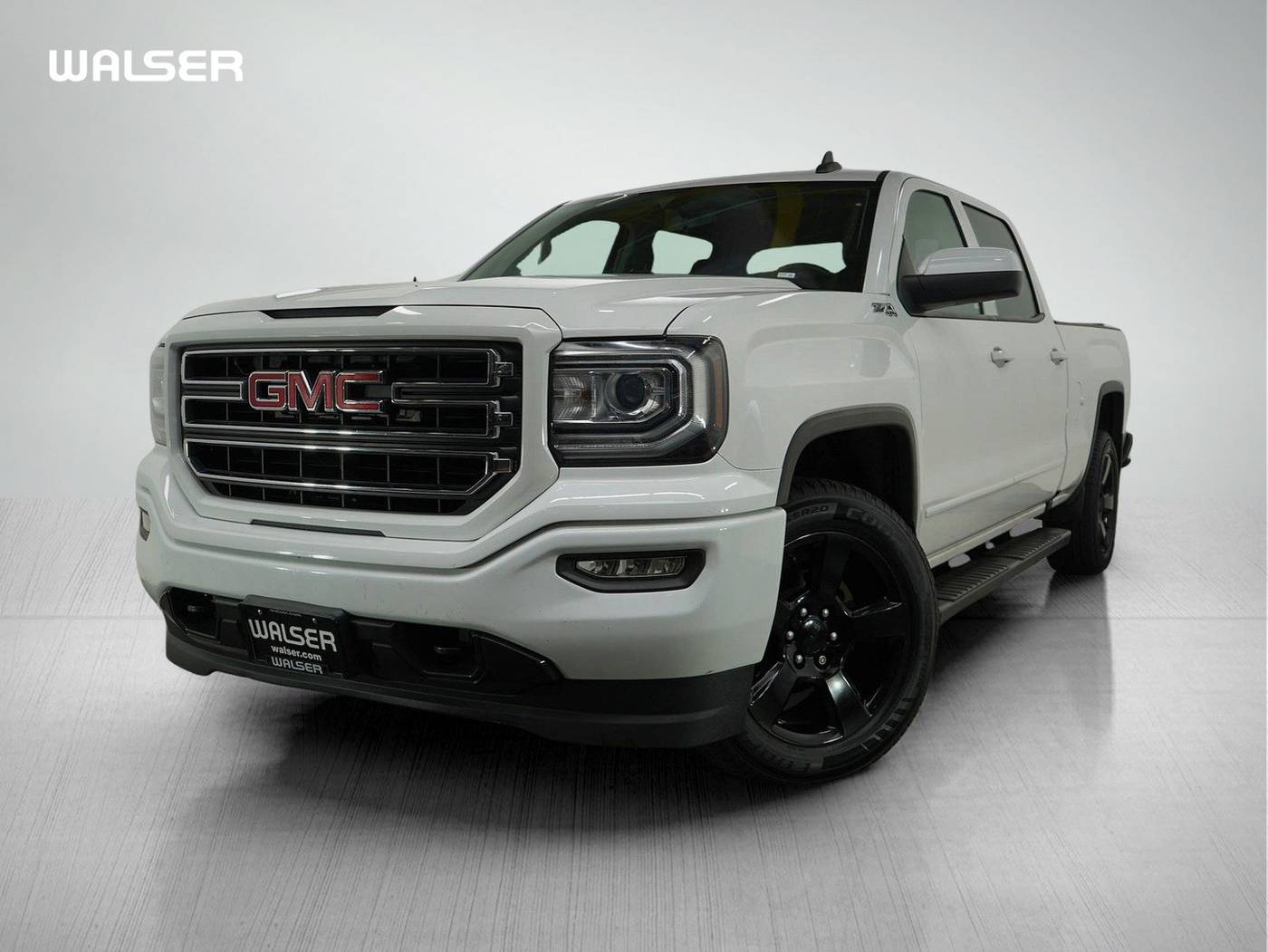 2018 GMC Sierra 1500 SLE — Pickup Truck — 124,641 mi — Roseville, MN