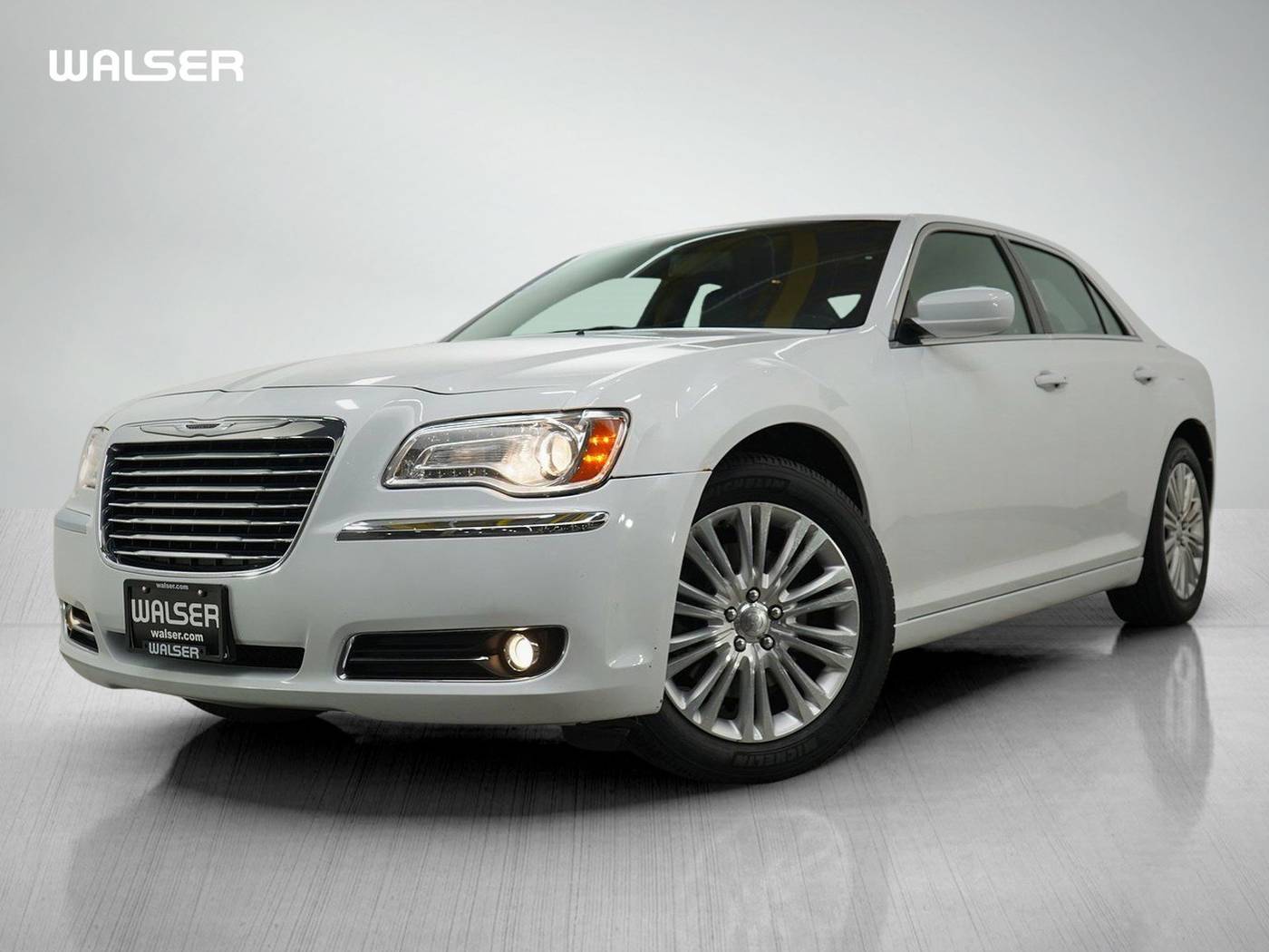 2014 Chrysler 300 Base — Sedan — 100,498 mi — Roseville, MN