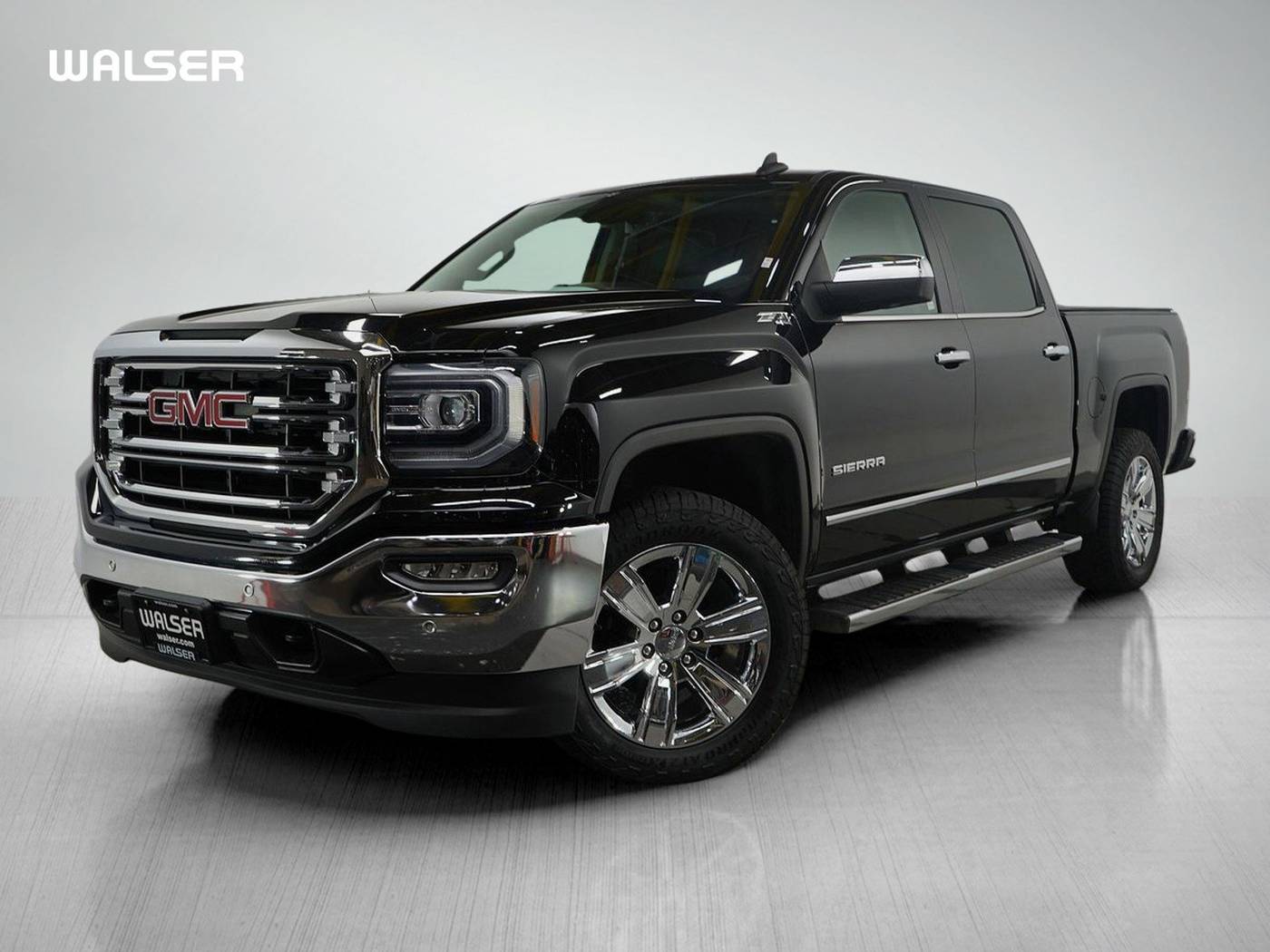 2018 GMC Sierra 1500 SLT — Pickup Truck — 92,962 mi — Roseville, MN