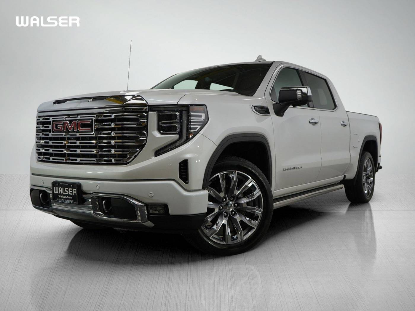 2023 GMC Sierra 1500 Denali — Pickup Truck — 32,318 mi — Roseville, MN