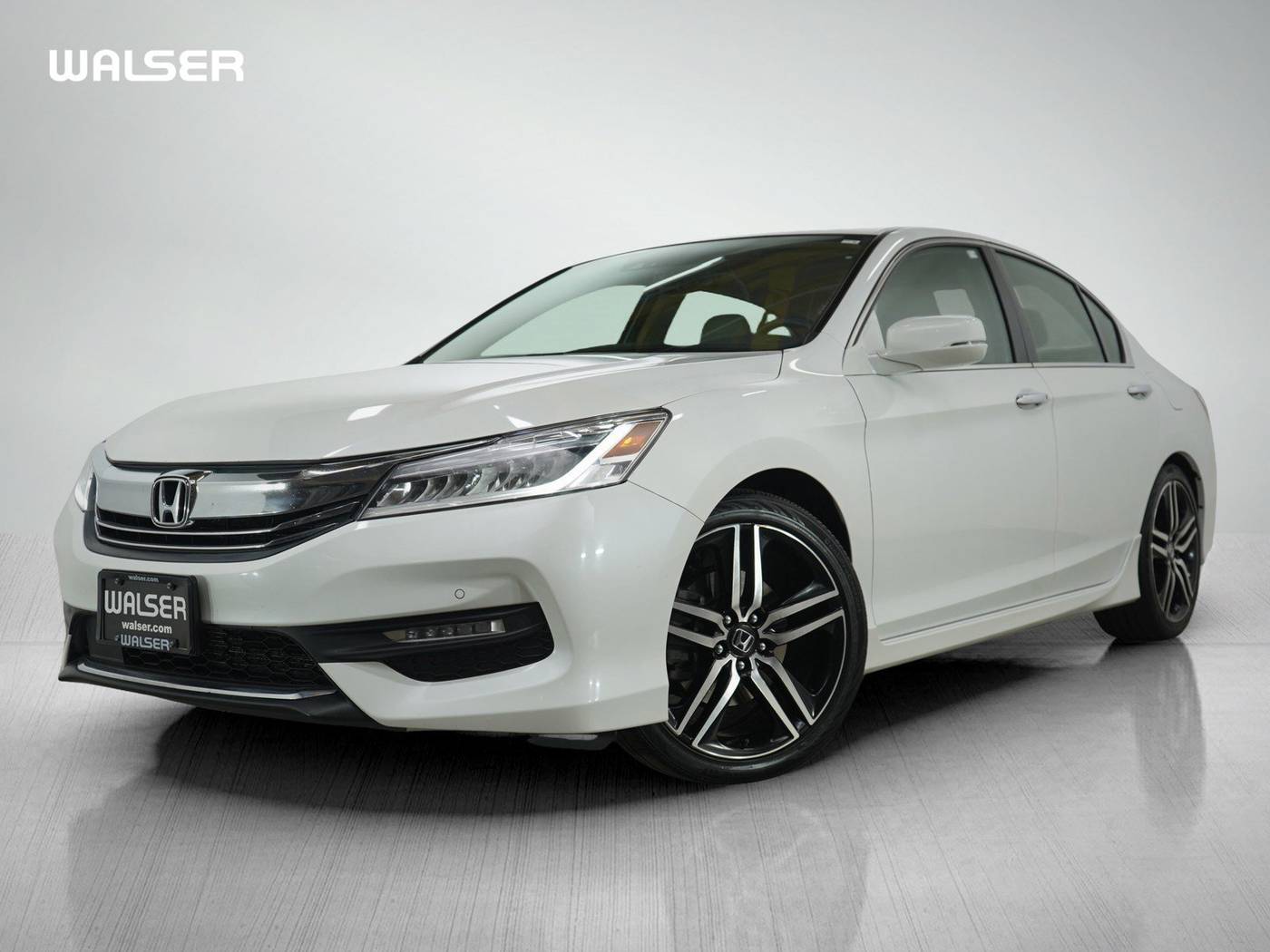 2017 Honda Accord Touring — Sedan — 118,869 mi — Roseville, MN