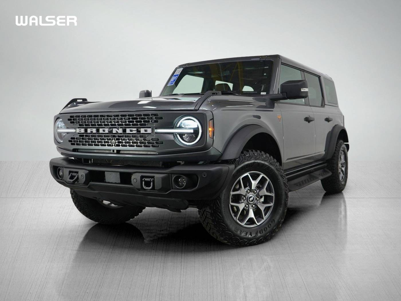 2025 Ford Bronco Badlands — SUV — 5,550 mi — Roseville, MN