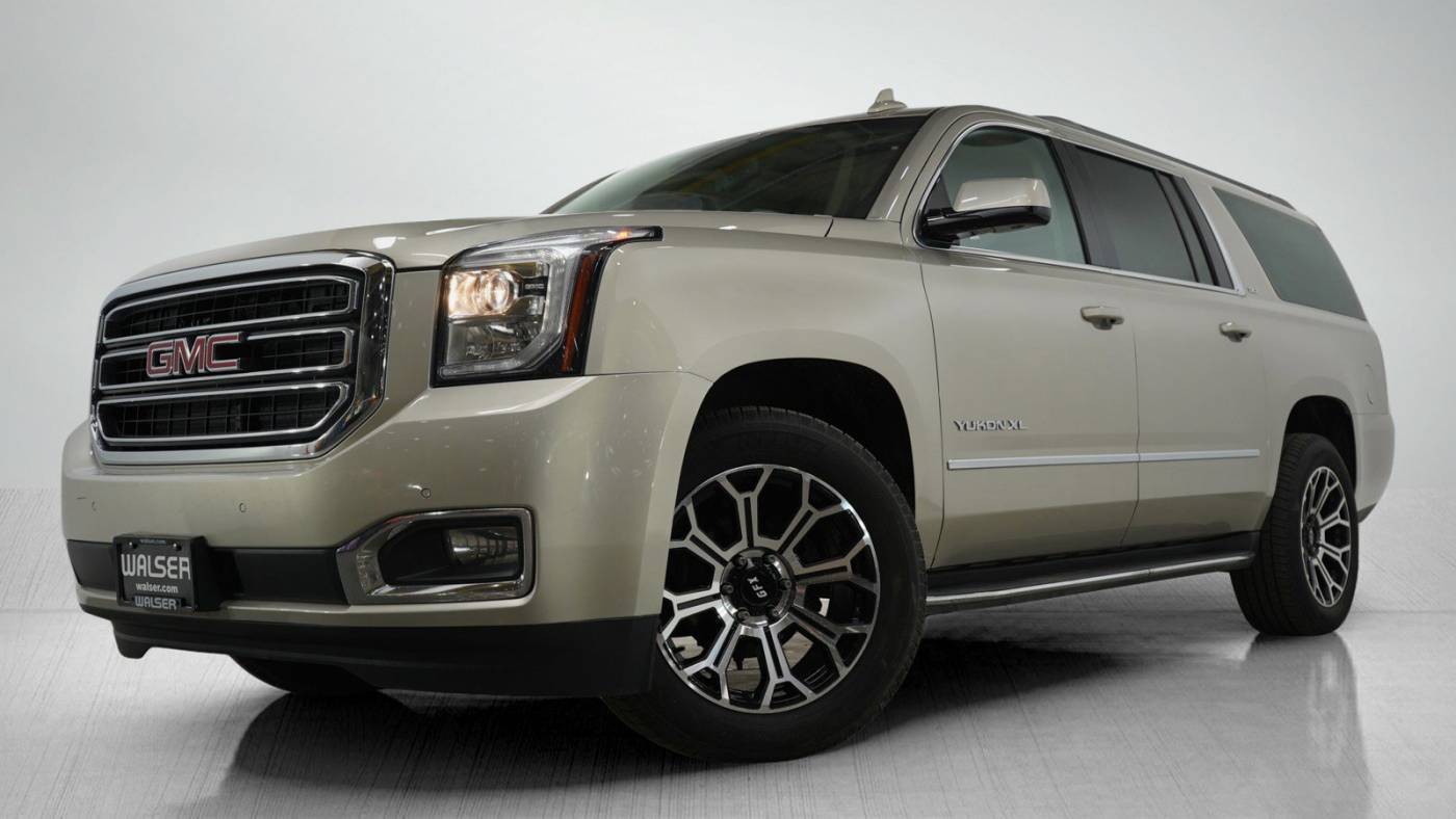 2017 GMC Yukon SLT — SUV — 140,570 mi — Roseville, MN