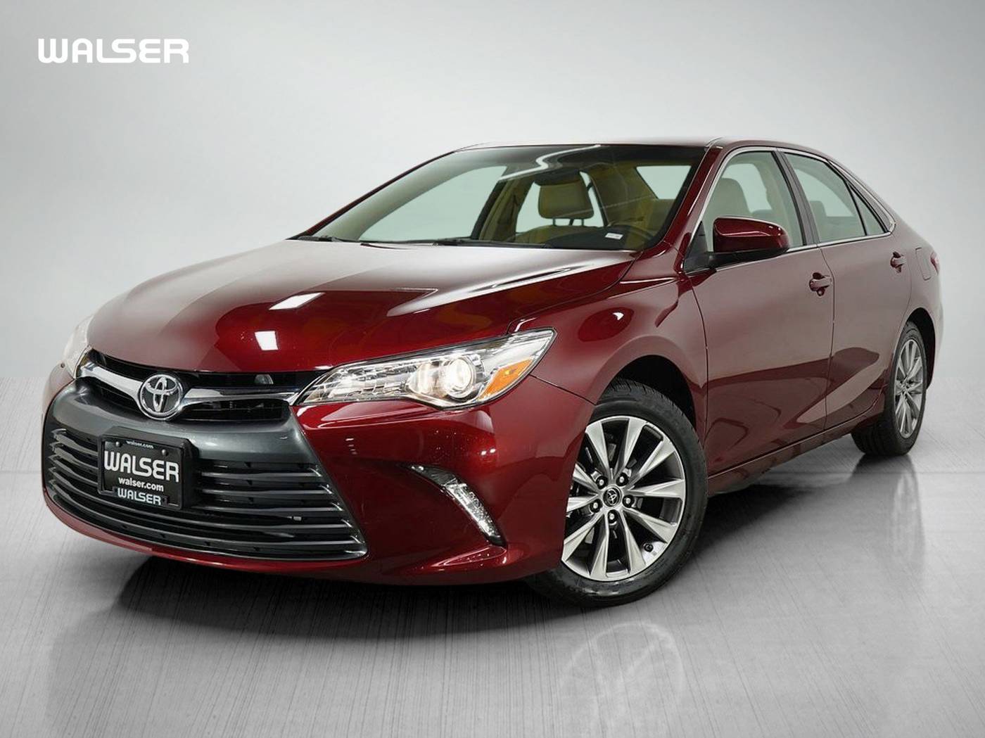 2015 Toyota Camry XLE — Sedan — 58,574 mi — Roseville, MN
