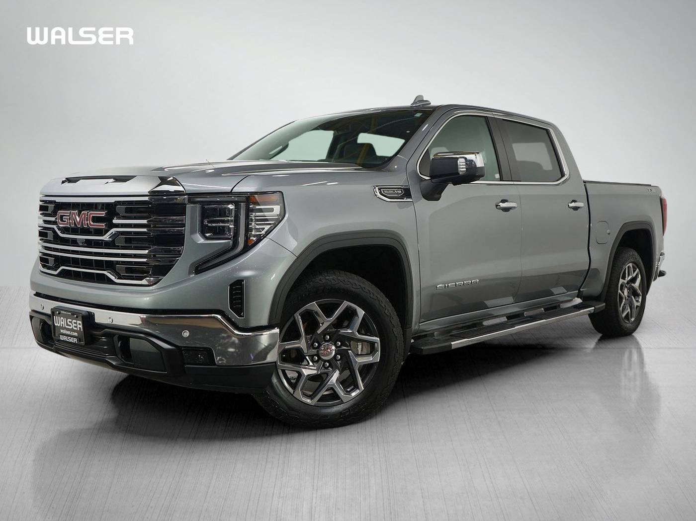 2024 GMC Sierra 1500 SLT — Pickup Truck — 21,079 mi — Roseville, MN