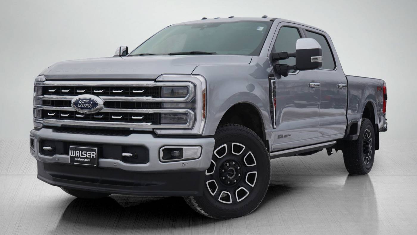 2024 Ford Super Duty F-350 Platinum — Pickup Truck — 15,110 mi — Roseville, MN