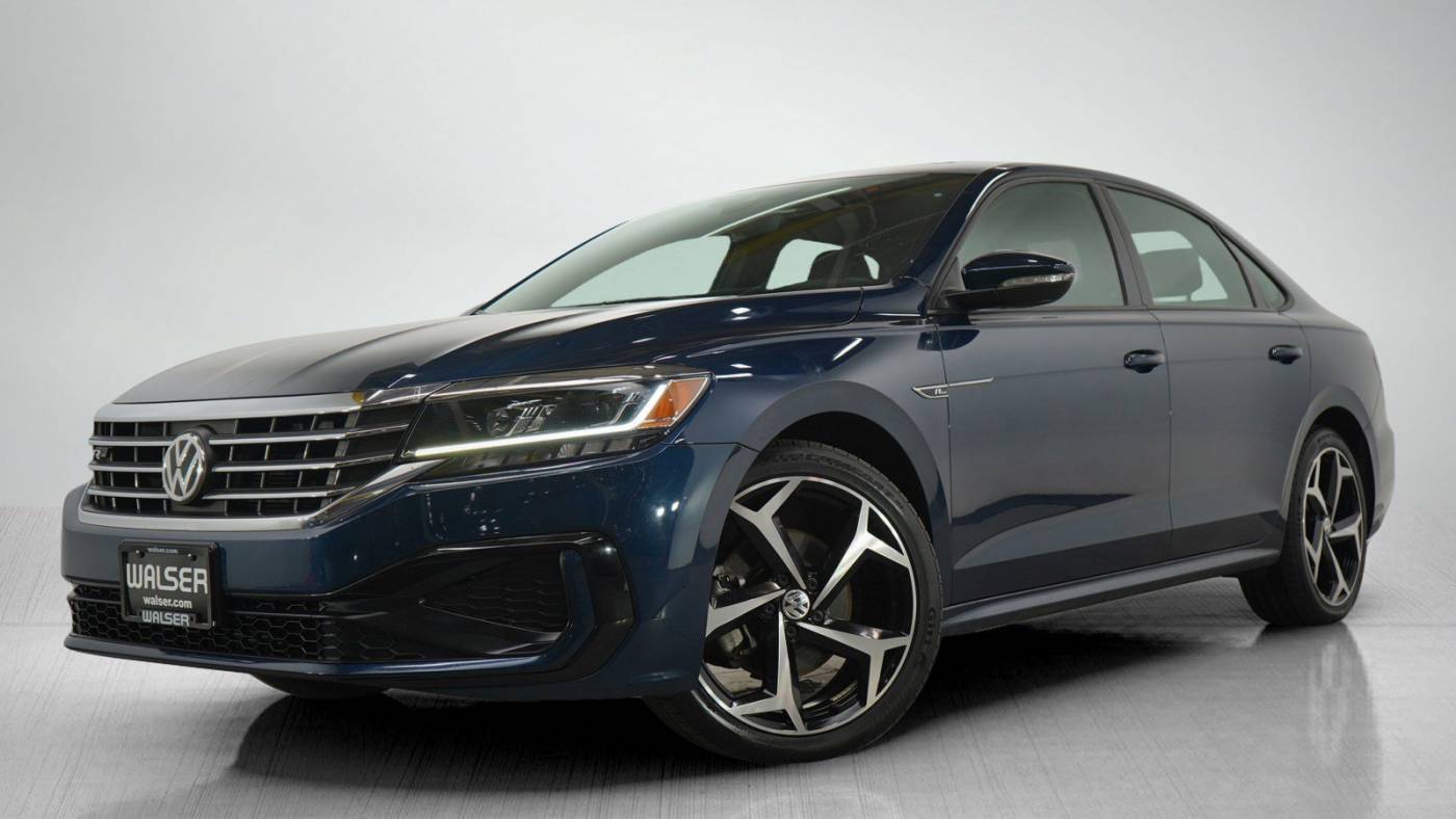 2021 Volkswagen Passat R-Line — Sedan — 41,593 mi — Roseville, MN