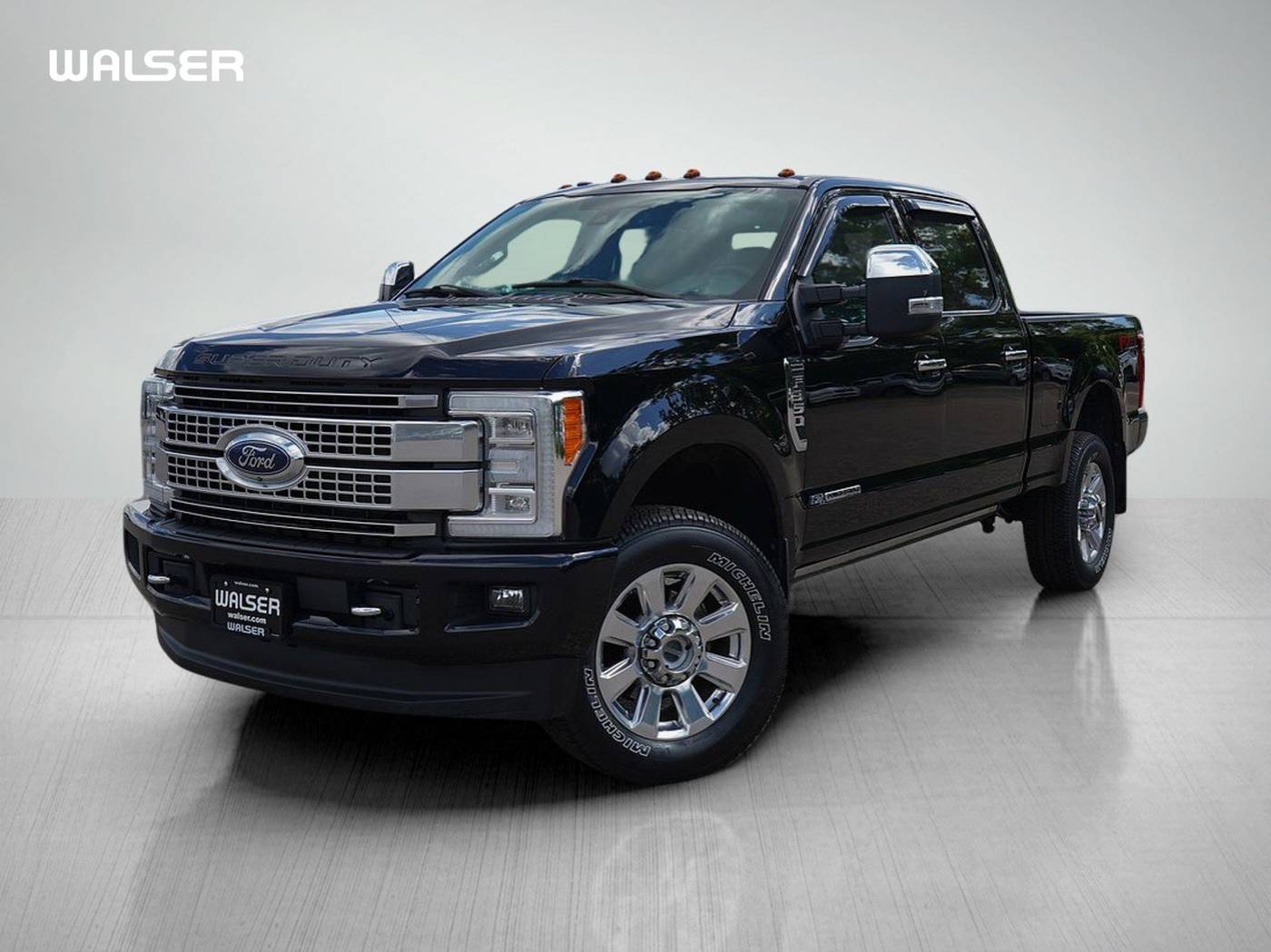 2017 Ford Super Duty F-350 Platinum — Pickup Truck — 21,702 mi — Roseville, MN