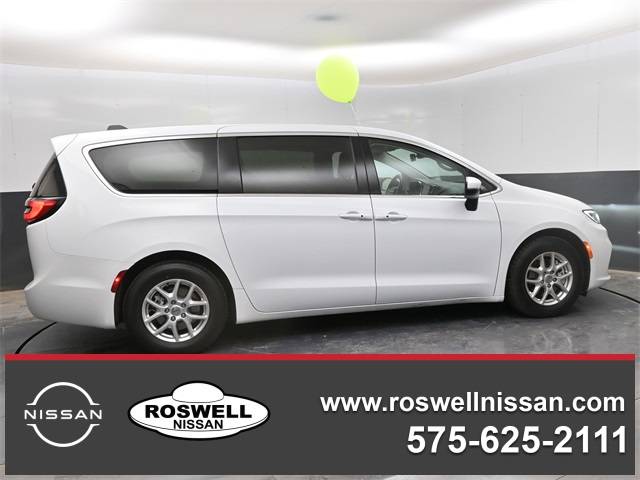2023 Chrysler Pacifica Touring L — Minivan — 73,110 mi — Roswell, NM