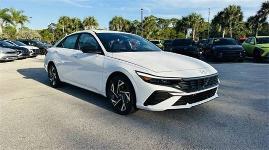2025 Hyundai Elantra SEL Sport — Sedan — 13 mi — Vero Beach, FL