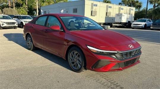 2024 Hyundai Elantra SEL — Sedan — 6,296 mi — Vero Beach, FL