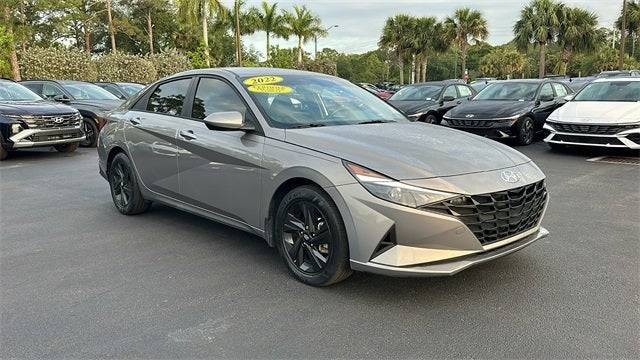 2022 Hyundai Elantra Hybrid Blue — Sedan — 61,298 mi — Vero Beach, FL