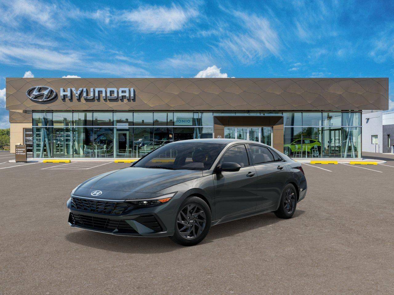 2025 Hyundai Elantra Hybrid Blue — Sedan — 2,787 mi — Vero Beach, FL