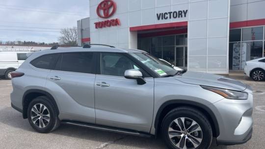 2024 Toyota Highlander XLE — SUV — 15,471 mi — Marietta, OH