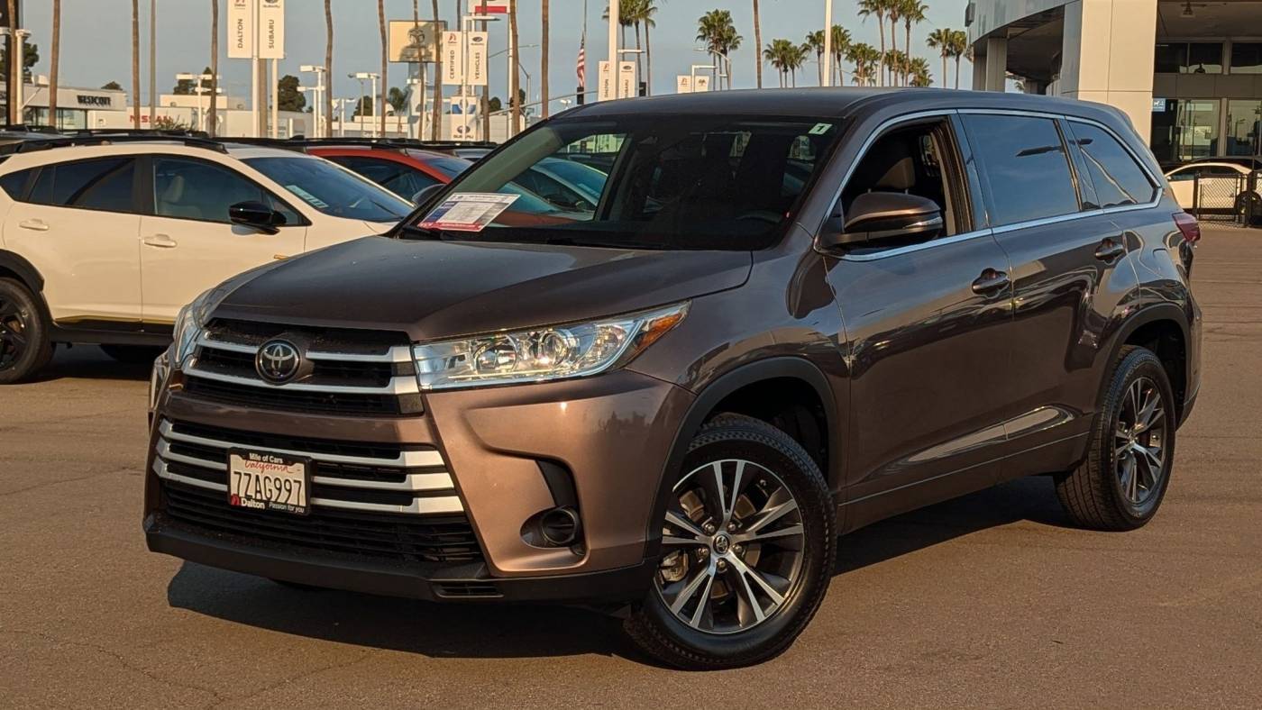 2018 Toyota Highlander LE V6 — SUV — 88,460 mi — National City, CA