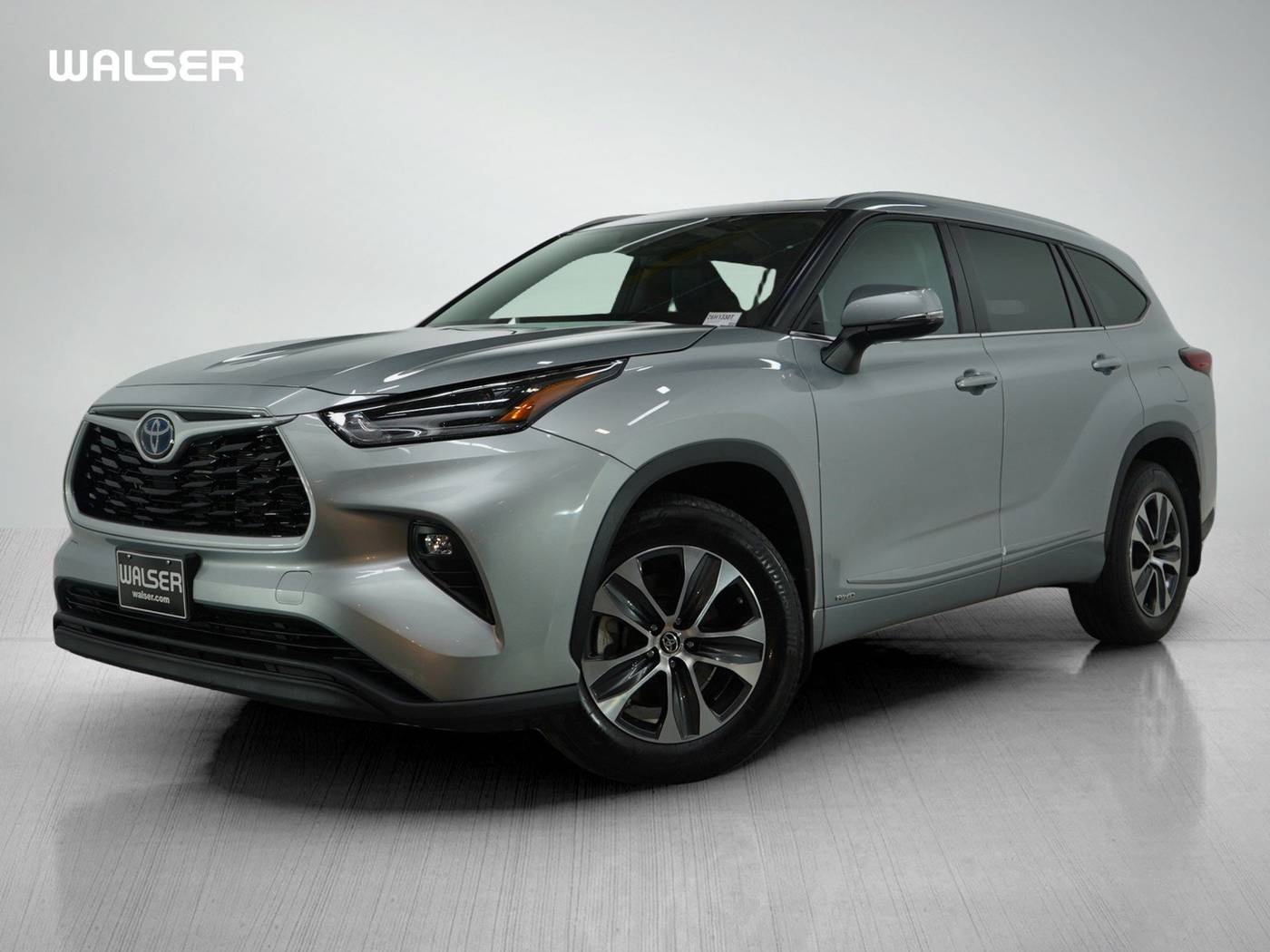 2022 Toyota Highlander Hybrid XLE — SUV — 32,448 mi — Coon Rapids, MN