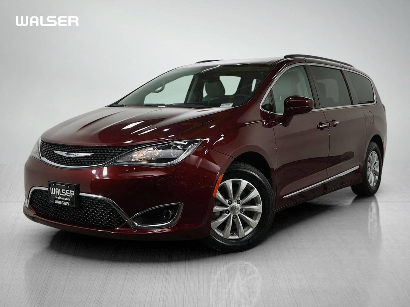2017 Chrysler Pacifica Touring L — Minivan — 108,556 mi — Coon Rapids, MN