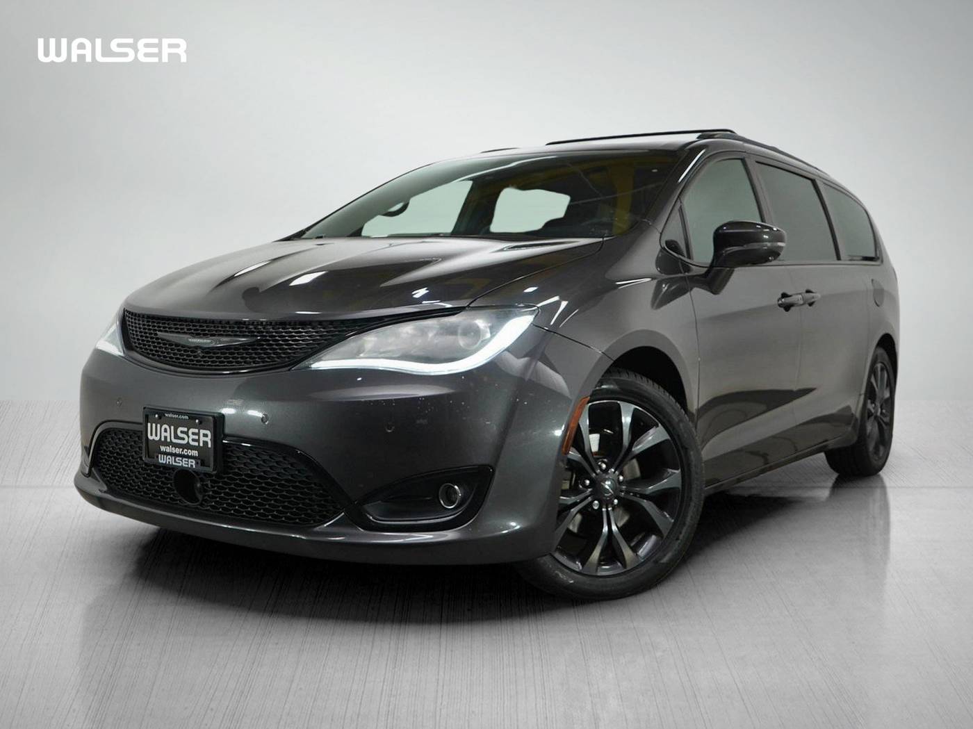2018 Chrysler Pacifica Limited — Minivan — 119,933 mi — Coon Rapids, MN