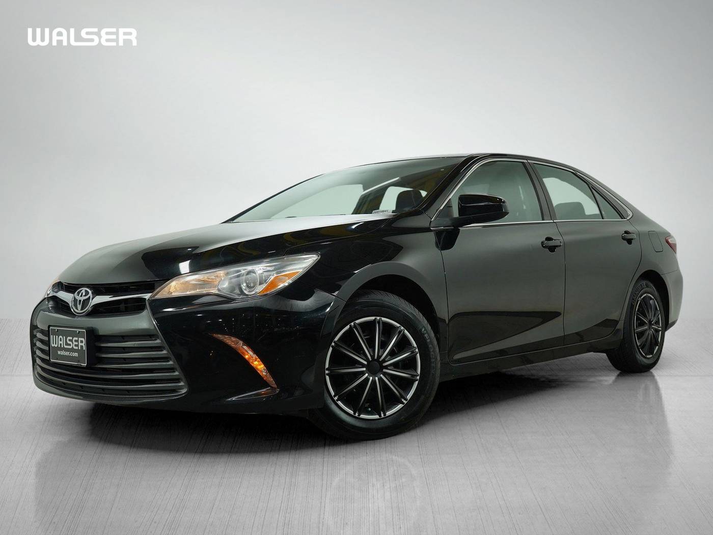 2016 Toyota Camry LE — Sedan — 134,825 mi — Coon Rapids, MN