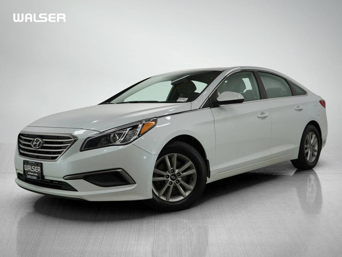 2016 Hyundai Sonata SE — Sedan — 106,016 mi — Coon Rapids, MN