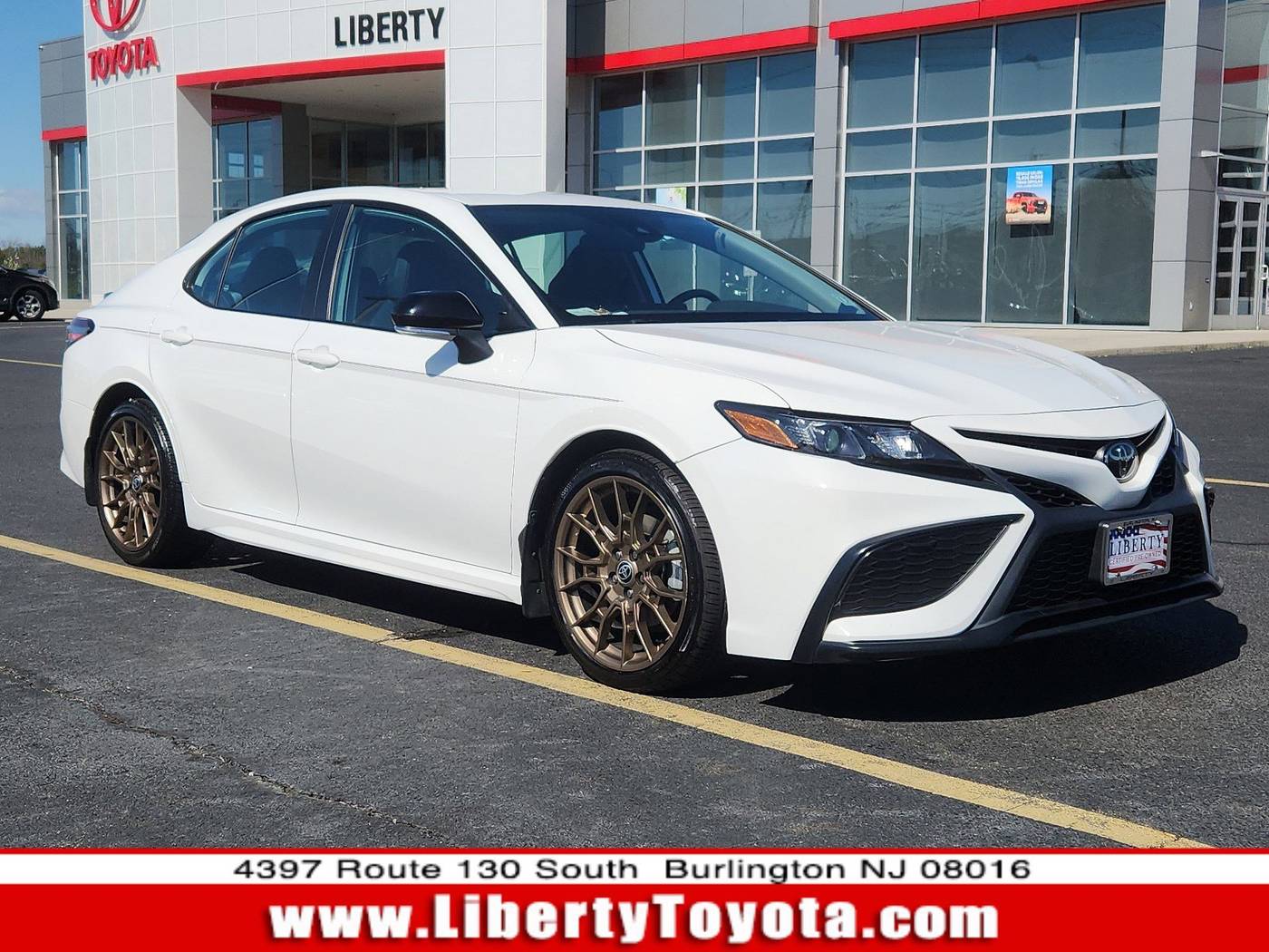 2023 Toyota Camry SE Nightshade — Sedan — 26,300 mi — Burlington, NJ