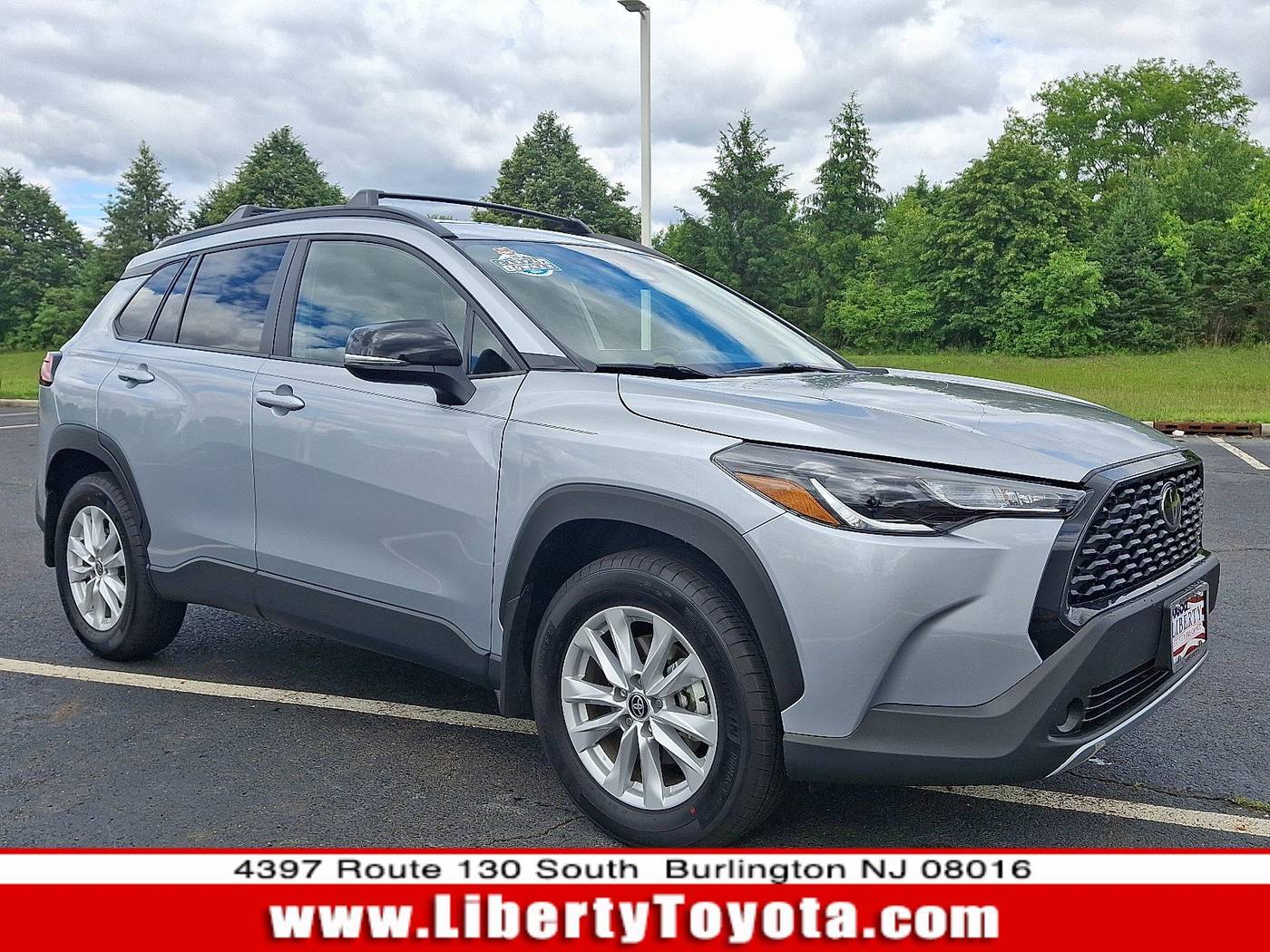 2025 Toyota Corolla Cross LE — SUV — 3,274 mi — Burlington, NJ