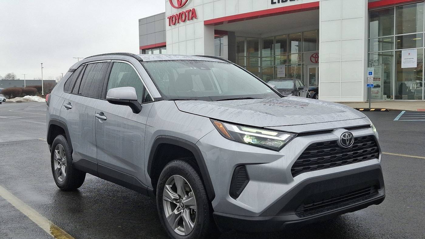 2024 Toyota RAV4 XLE — SUV — 20,362 mi — Burlington, NJ