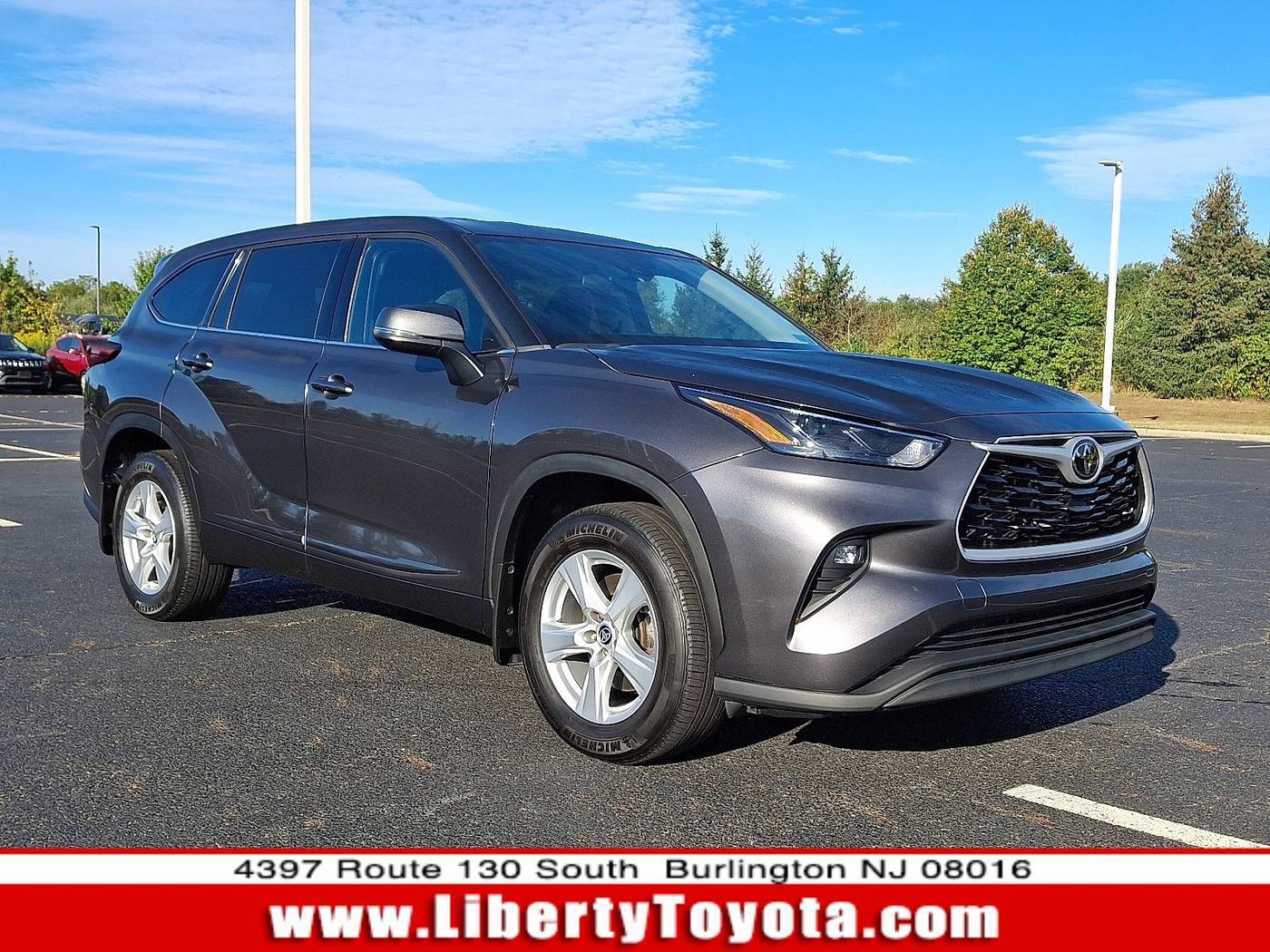 2022 Toyota Highlander LE — SUV — 58,906 mi — Burlington, NJ