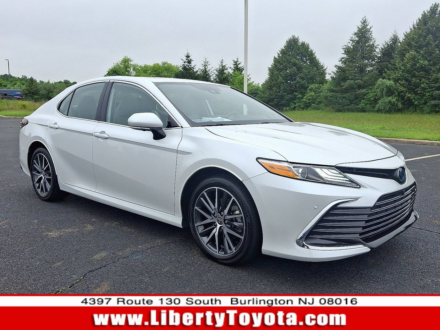 2024 Toyota Camry Hybrid XLE — Sedan — 12,358 mi — Burlington, NJ