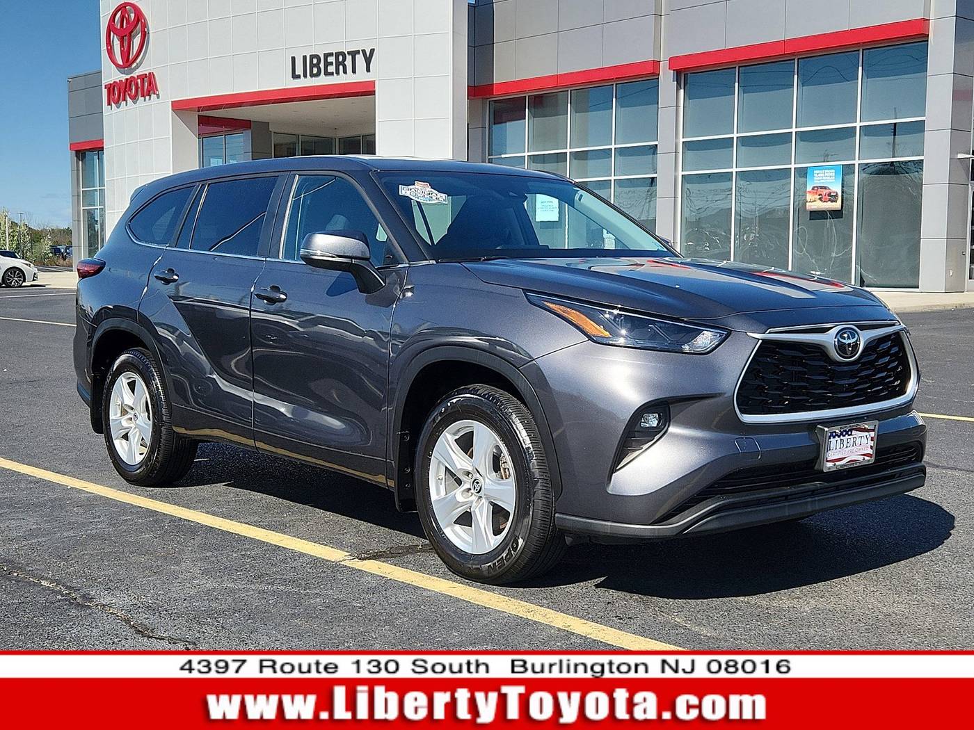 2023 Toyota Highlander LE — SUV — 29,028 mi — Burlington, NJ