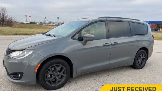 2020 Chrysler Pacifica Touring — Minivan — 122,624 mi — Morton, IL