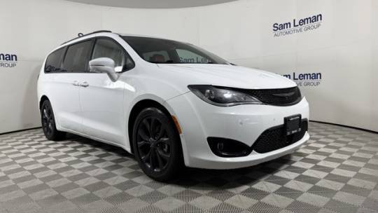 2020 Chrysler Pacifica Red S — Minivan — 57,532 mi — Morton, IL