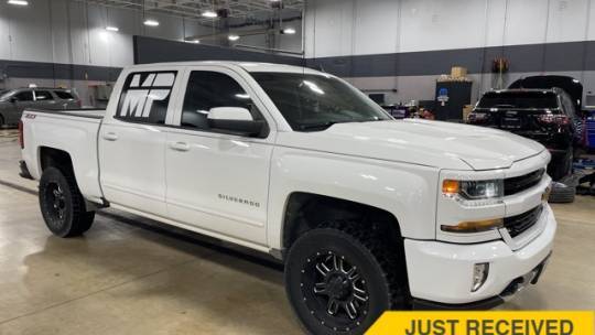 2017 Chevrolet Silverado 1500 LT — Pickup Truck — 141,917 mi — Morton, IL
