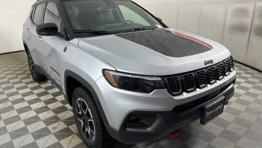 2024 Jeep Compass Trailhawk — SUV — 6,453 mi — Bloomington, IL