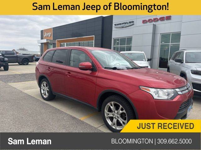2015 Mitsubishi Outlander SE — SUV — 151,924 mi — Bloomington, IL