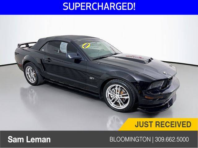 2005 Ford Mustang GT Premium — Convertible — 56,875 mi — Bloomington, IL