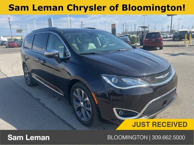 2018 Chrysler Pacifica Limited — Minivan — 97,336 mi — Bloomington, IL