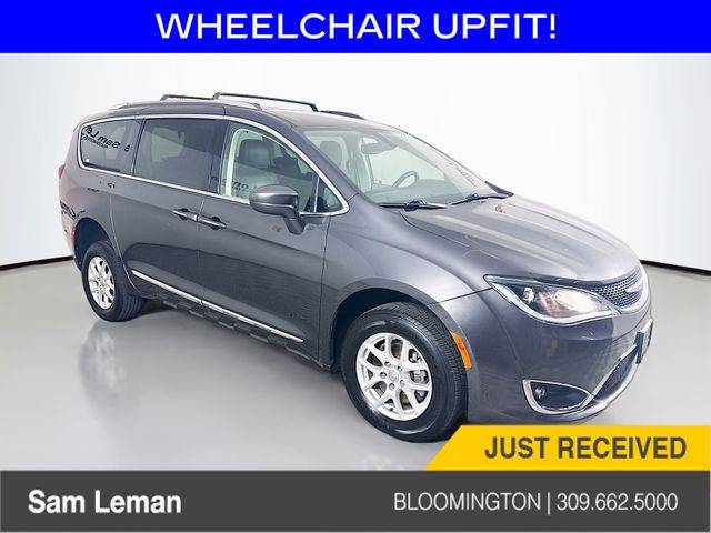 2020 Chrysler Pacifica Touring L — Minivan — 53,919 mi — Bloomington, IL