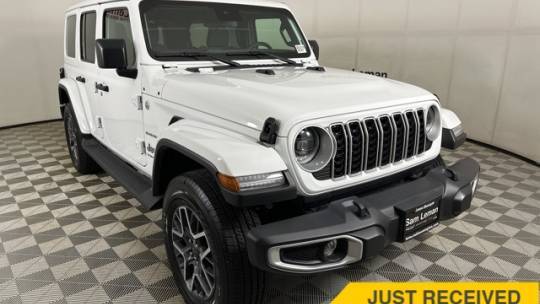 2024 Jeep Wrangler Sahara — SUV — 2,654 mi — Bloomington, IL