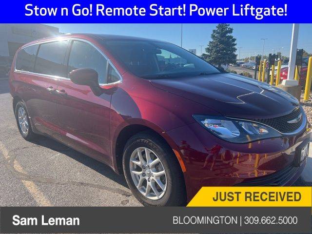 2018 Chrysler Pacifica Touring — Minivan — 158,529 mi — Bloomington, IL