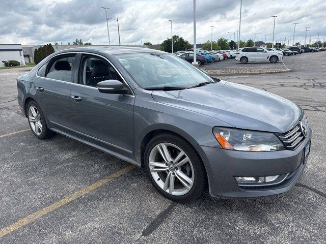 2014 Volkswagen Passat TDI SEL Premium — Sedan — 115,497 mi — Bloomington, IL