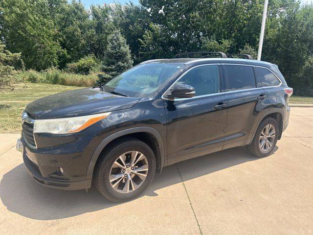 2014 Toyota Highlander XLE — SUV — 208,559 mi — Peoria, IL