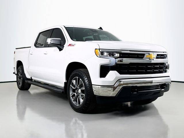 2024 Chevrolet Silverado 1500 LT — Pickup Truck — 9,384 mi — Peoria, IL