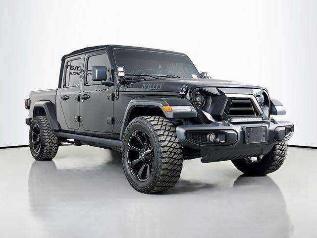 2023 Jeep Gladiator Willys — Pickup Truck — 18,564 mi — Peoria, IL