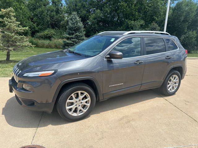 2017 Jeep Cherokee Latitude — SUV — 36,935 mi — Peoria, IL