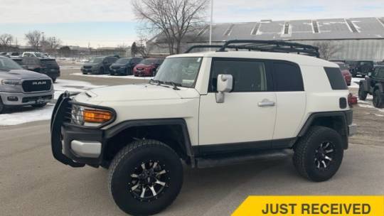 2014 Toyota FJ Cruiser Base — SUV — 92,507 mi — Peoria, IL